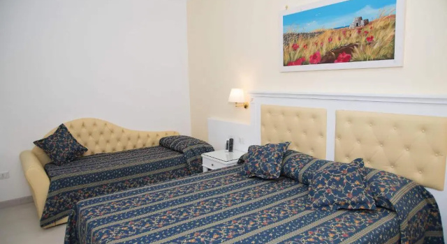 Трёхместный номер Deluxe Falli Exclusive Rooms and Breakfast -Boutique B&B-
