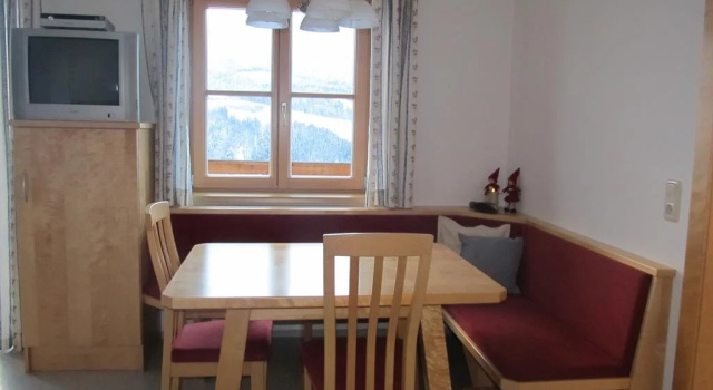 Bio-Bauernhof Einberghof, Забронировать Отель Пфаррверфен Понгау