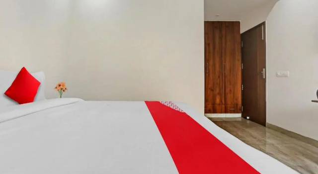 Flagship Unicorn Rooms Near Omaxe Celebration Mall, Забронировать Отель Гургаон 