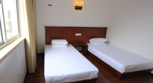 Longtai Inn
