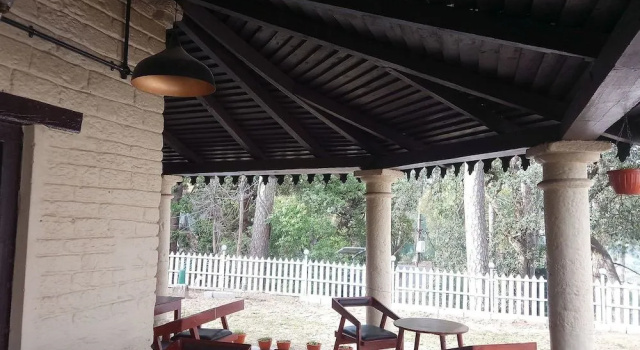 Frozen Woods Resorts Bungalow, Забронировать Отель Отели Рамагар с завтраком, Завтраки