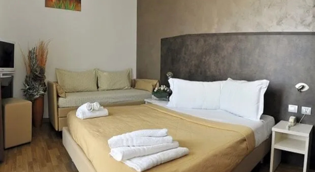 Hotel Sabrina Village