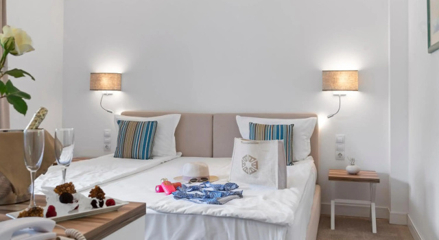 HVD Nympha Hotel - Adults only 18 plus - Private Beach & Free Parking, Забронировать Отель Отели Побережья Варны с парковкой, Парковка