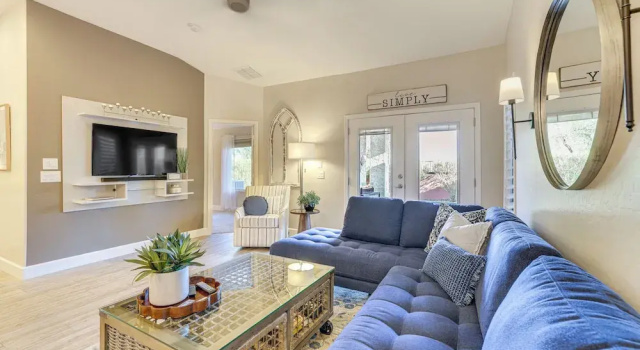 Апартаменты Less Than 1 Mi to Golf Charming Ahwatukee Foothills Villa
