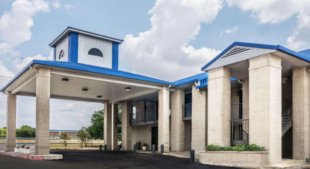 Четырёхместный номер Standard Days Inn by Wyndham Killeen Fort Hood