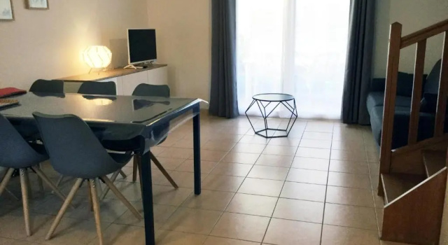pleasant gîte, with collective heated swimming pool, in the heart of the alpilles in mouriès, 4/6 people, Забронировать Отель Отели Альпий с бассейном, Бассейн