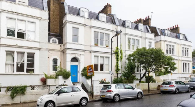 Beautiful studio near Clapham Common, Забронировать Отель Отели Большого Лондона 3 звезды, 3*