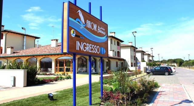 Airone Bianco Residence Village