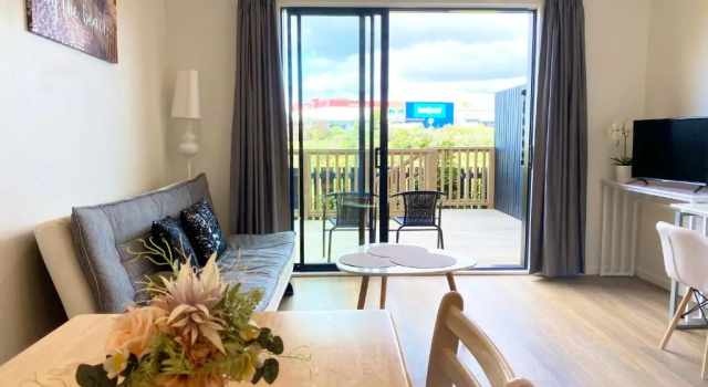 Апартаменты Stunning Townhouse - Walking to Botany Shopping Center
