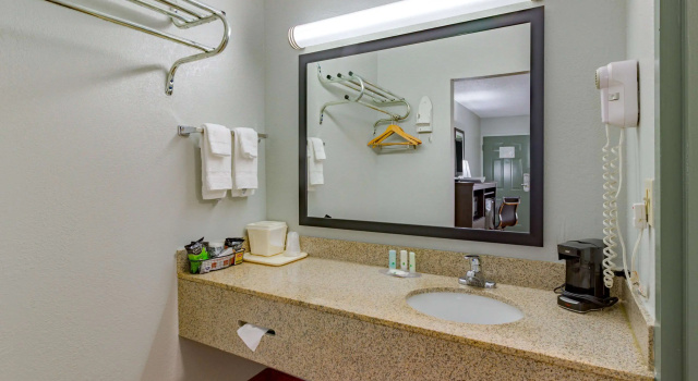 Двухместный номер Standard Quality Inn Goodlettsville
