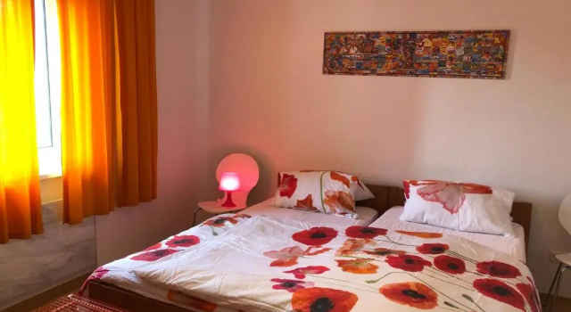 Ochsenfurt am Main 5 Zimmer Parkplatz Garten, Забронировать Отель Гибельштадт Нижняя Франкония