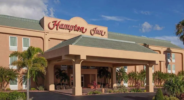 Hampton Inn Port Charlotte, Забронировать Отель Порт-Шарлотт Southwest Florida