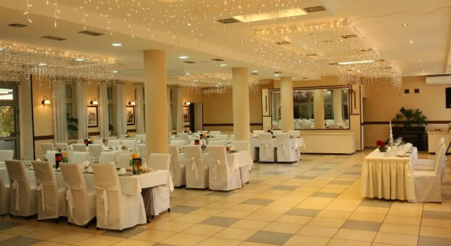 Hotel Leotar, Забронировать Отель Недорогие отели Требине, недорогие