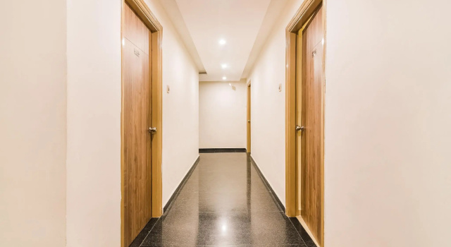 Capital O TPI082 Jai Balaji Inn, Забронировать Отель Отели Тирупати с парковкой, Парковка