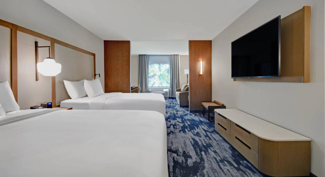 Четырёхместный люкс Fairfield Inn & Suites by Marriott Mansfield