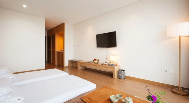 Номер Standard с видом на океан YOUUS Hotel