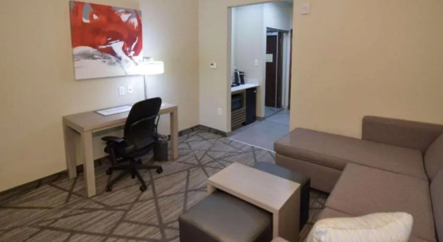 Четырёхместный люкс Comfort Inn & Suites Houston I-45 North - IAH