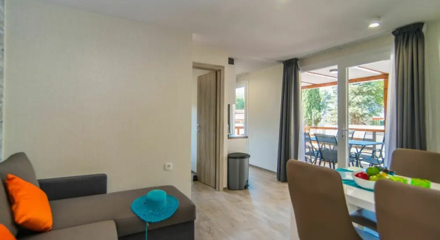 Nice Chalet With 2 Bathrooms and a Dishwasher Near Pula, Забронировать Шале Виллы Баньоле, Вилла