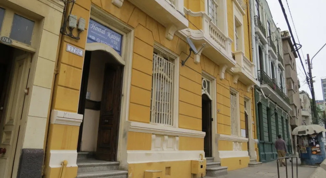 Hostal Kairos-Hostel, Забронировать Отель Вальпараисо Вальпараисо, рядом с Santiago Severín Library