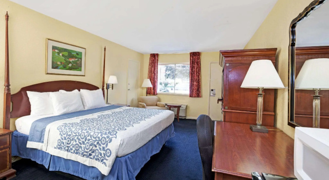 Двухместный номер Standard Days Inn Newport News