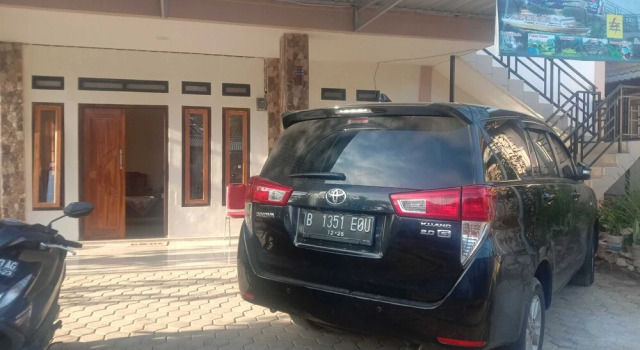 EXPRESS O 91722 Home Stay Dan Sewa Mobil Jhon's Family, Забронировать Отель Лабуан-Баджо провинция Восточная Нуса-Тенгара