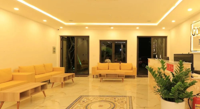 Golden Bay Hotel