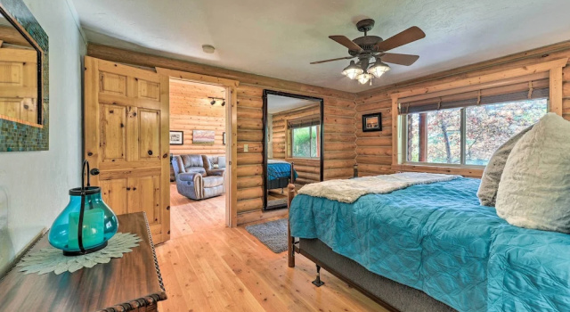 Serene Driggs Cabin ~ 10 Mi to Grand Targhee!, Rezerwuj Dom wakacyjny Driggs 