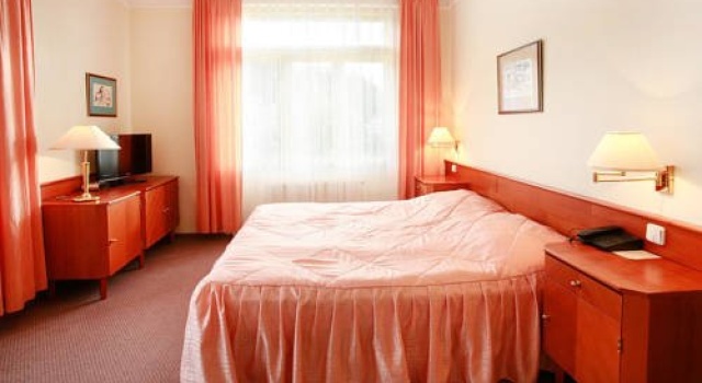 Lazensky Hotel Palace, Забронировать Отель Лугачовице 