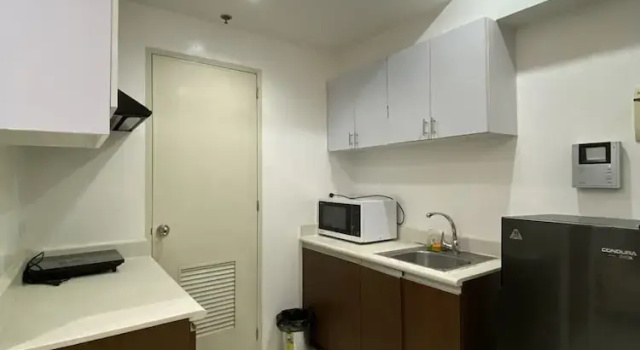 Номер Classic Cozy Condo near US EmbassyErmita Manila/ Roxas blvd/ Dolomite beach
