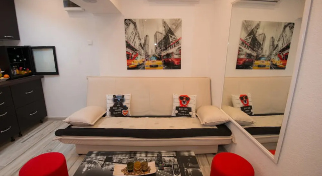 B&B Antonia, Забронировать Отель «постель и завтрак» Отели Приморско-Горанской жупания с парковкой, Парковка