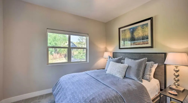Коттедж Modern Home w/ Patio Near Garden of the Gods!