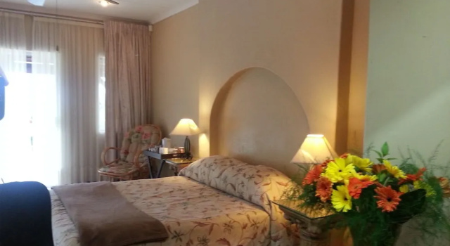 Emoyeni Lodge