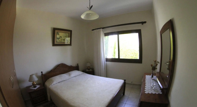 Eve Pissouri Rozaki Villa, Rezervați Vilă Case de vacanță Limassol, Casetă