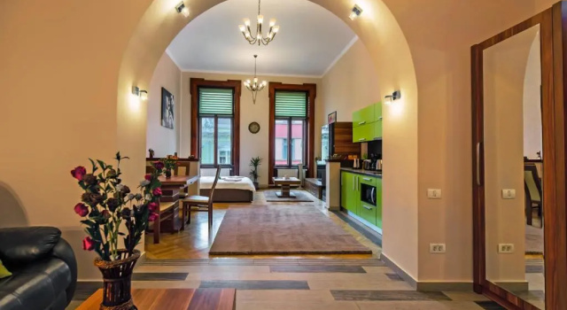Студия Select City Center Apartments
