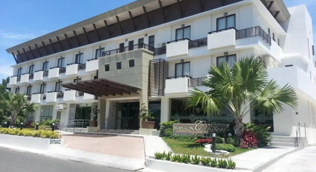 Mansion Garden Hotel, Забронировать Отель Отели в центре Олонгапо, в центре