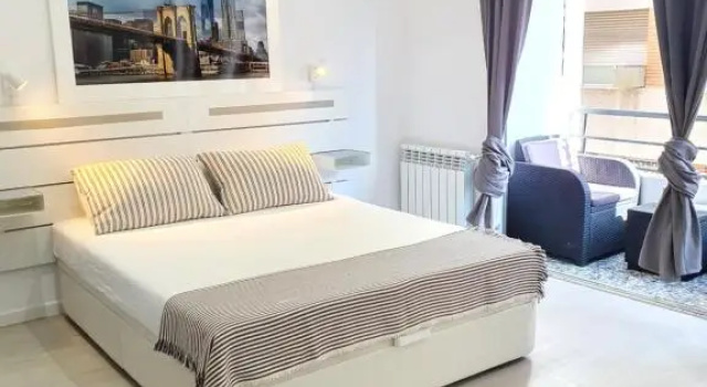 CasaMila Guest House, Забронировать Гостевой дом Отели Коста-Бланка с парковкой, Парковка