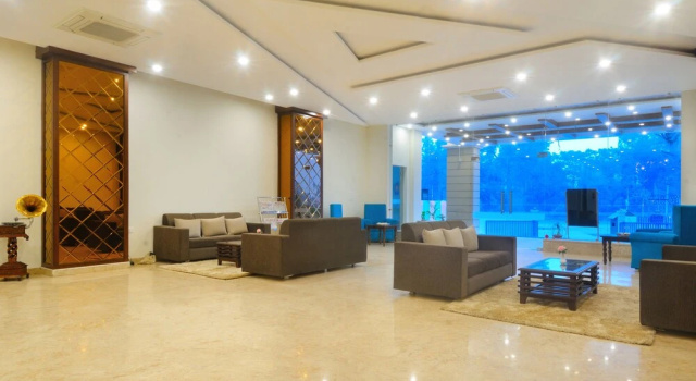 Hotel Royal Vrindaban, Забронировать Отель Отели Хардвар 3 звезды, 3*