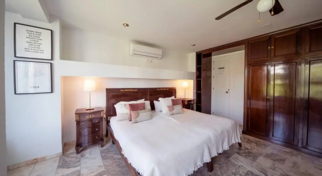 Charming 10 pers Villa with swimmingpool Sevilla, Varaa Villa Tomares hotellit, joissa on uima-allas, Uima-allas