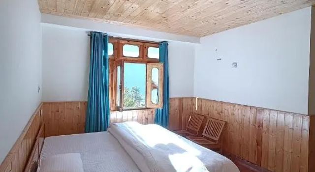 Hotel Kamru