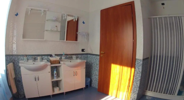 Двухместный номер Standard с балконом B&B Mariposa