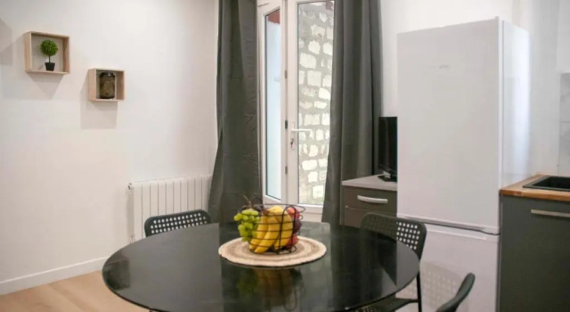 bright 45m with garden in ivry- sur-seine, Забронировать Отель Иври-сюр-Сен Val de Marne