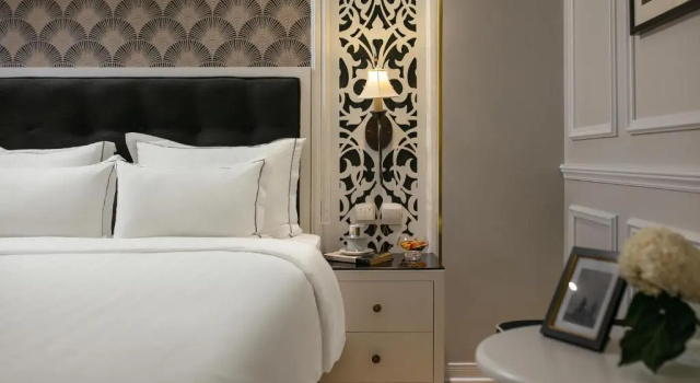 Двухместный номер Deluxe Lavender Central Hotel & Spa Hanoi