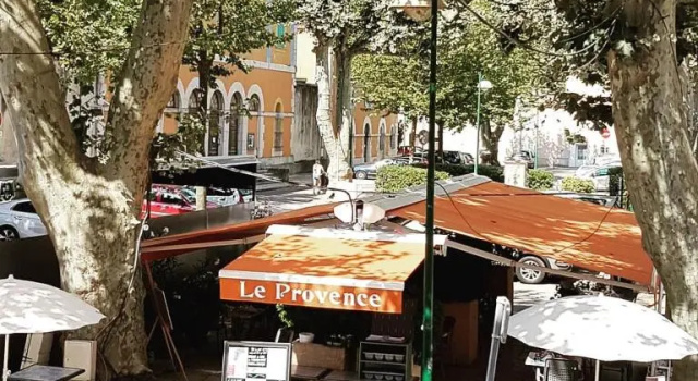 Hôtel Restaurant le Provence, Забронировать Отель Бриньоль Green Provence