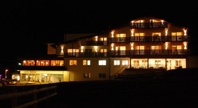 Alpenhotel Regina, Забронировать Отель Наудерс Тироль