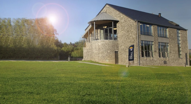 Maisons de Vacances Azur en Ardenne, Забронировать Отель Отели Durbuy Area с завтраком, Завтраки
