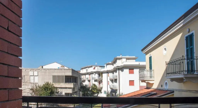 M32 - Marcelli, nuovo monolocale fronte mare