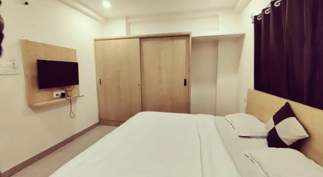 iROOMZ P Homes