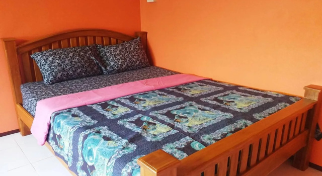 The Corner Inn - Adults Only
