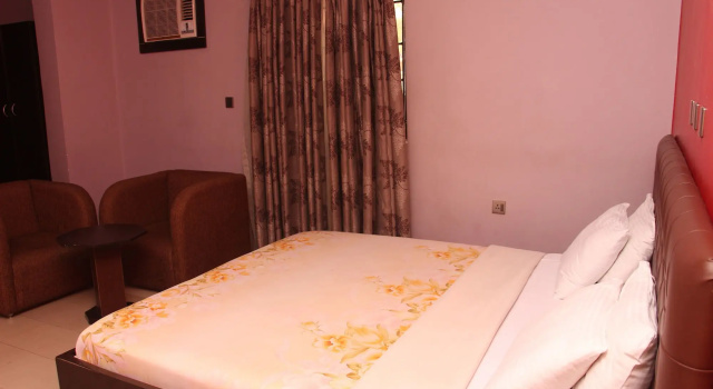 Kriscane Suites Annex