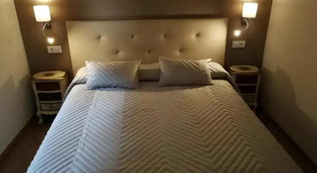 Люкс Hostal Casa Lacreu